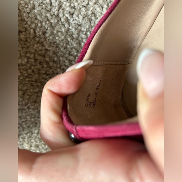 Donald J Pliner magenta suede black heel 7M - Picture 8 of 8